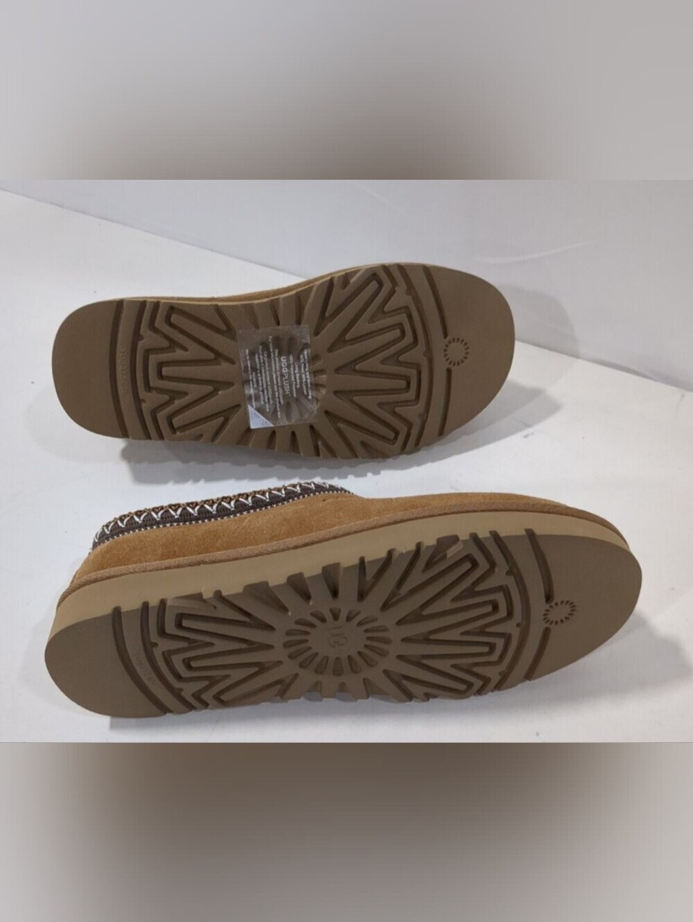 UGG™ Tasman Chestnut Slip-On Shearling Lined Slippers Size 7 New - Picture 10 of 12